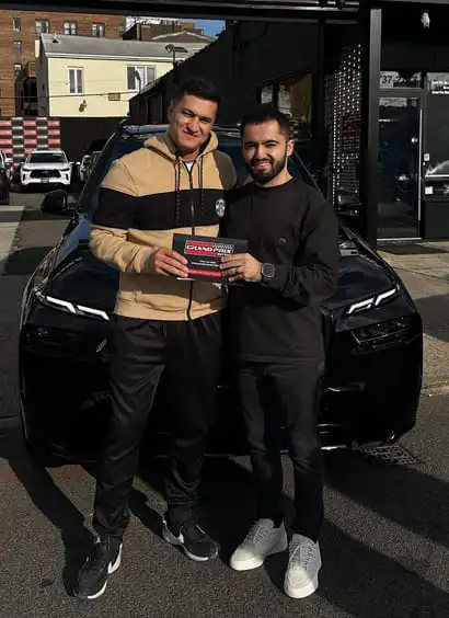 Grand Prix Motors — автомобиль в Бруклине